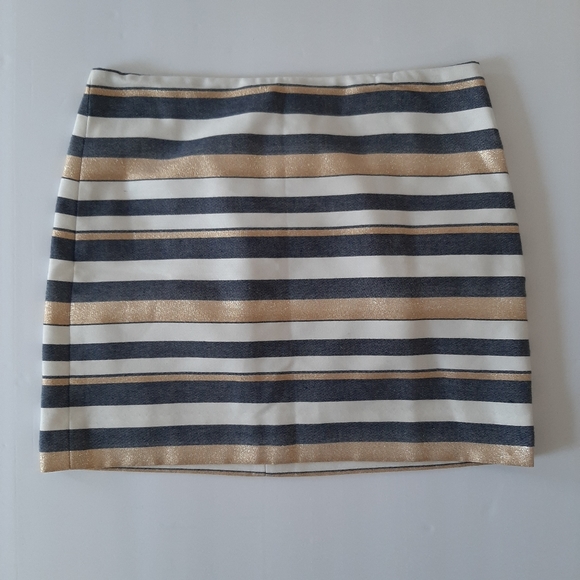 *SOLD* J. Crew Striped Mini - Picture 2 of 5